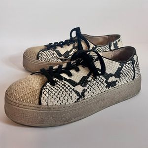 Vince Camuto Calitrie Platform sneakers